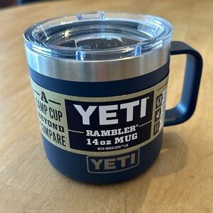 YETI Rambler 14 oz  Camp Cup Mug Magslider NWT